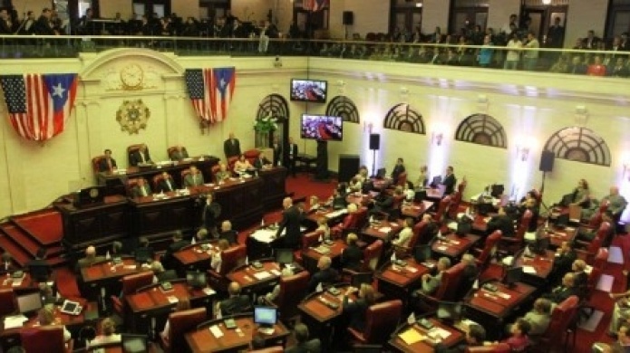 Senado investigarÃ¡ posibles negligencias en altas mÃ©dicas en hospitales durante el paso del huracÃ¡n MarÃ­a