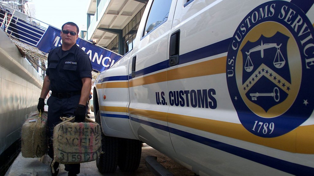  Detienen a dos hombres con 100 kilos de coca&iacute;na cerca de Puerto Rico 