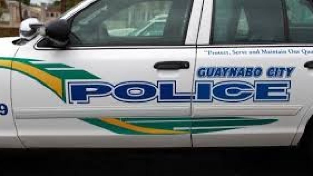  Municipales de Guaynabo ocupan drogas en el barrio Amelia 
