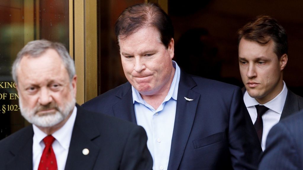  Justicia imputa a banquero por sobornos para acceder cargo en Gobierno Trump 