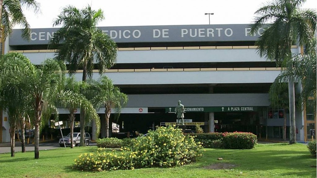  Transportan en ambulancia a&eacute;rea a hombre que sufri&oacute; ca&iacute;da en Fajardo 