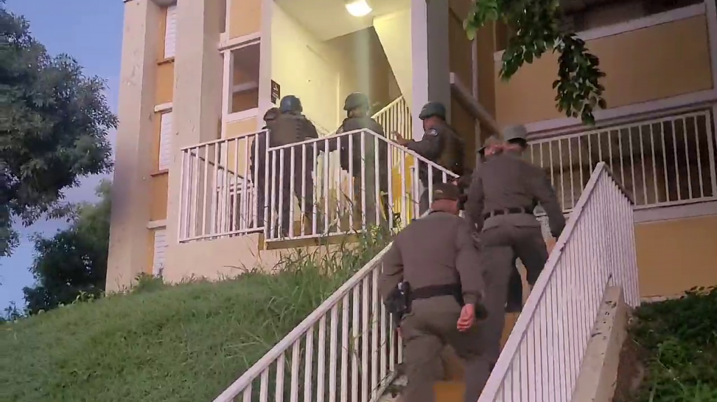  VIDEO:Operativo para atrapar a sospechoso de llamar 19,900 veces al Sistema 911 