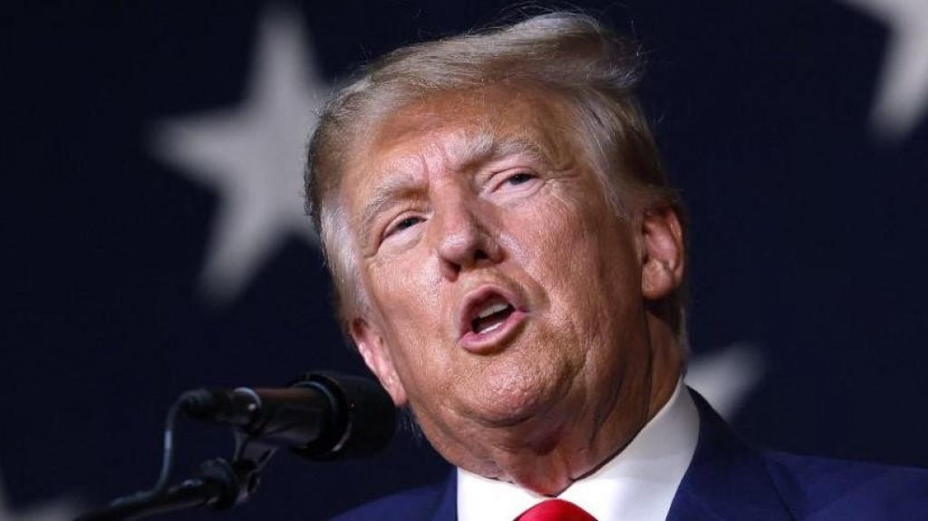  Juez de EEUU prohíbe a defensa de Trump compartir la evidencia en caso de documentos 