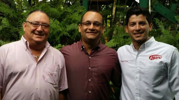 VicÃ©ns reacciona ante lanzamento de Ãngel PÃ©rez en Guaynabo