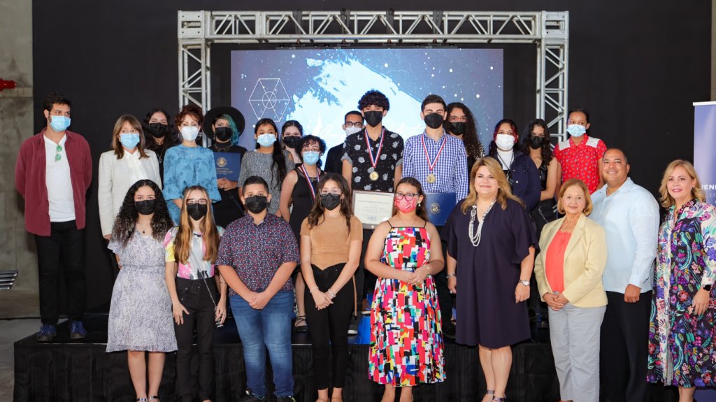  Estudiante de Guánica exhibirá su arte en el Congreso de los Estados Unidos 