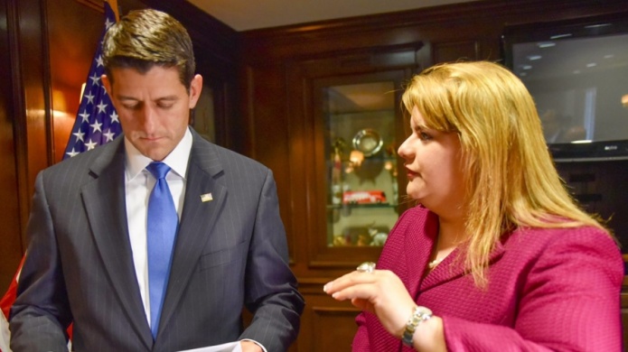 GonzÃ¡lez ColÃ³n entrega prioridades federales para la isla al presidente de la CÃ¡mara