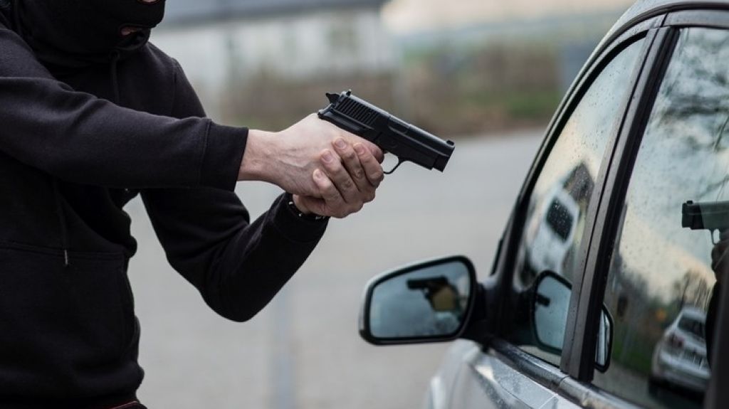  &ldquo;Carjacking&rdquo; en Santa Rosa en Bayam&oacute;n 