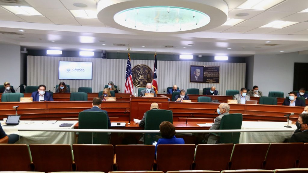  Investiga Comisi&oacute;n de C&aacute;mara garant&iacute;as de derechos de empleados de la AEE tras acuerdo con LUMA Energy 