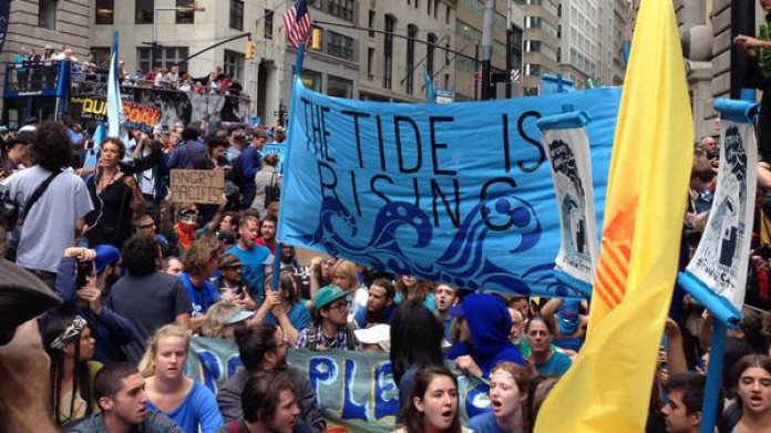 Marcha en Nueva York contra el capitalismo de Wall Street y por el clima