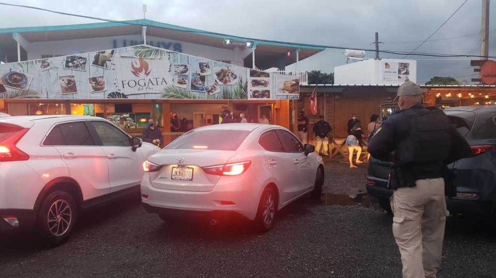  Salud orienta para que los negocios cumplan con protocolo de COVID-19 y prevenir cierres 