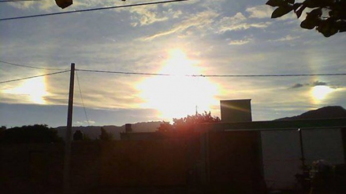 El extraÃ±o fenÃ³meno de los 'tres soles' ilumina el cielo de una ciudad argentina
