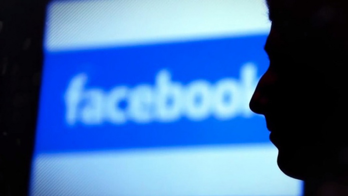 "Desde hoy 1 de enero Facebook permite al FBI, CIA y otros organismos de seguridad, utilizar tu informaciÃ³n 