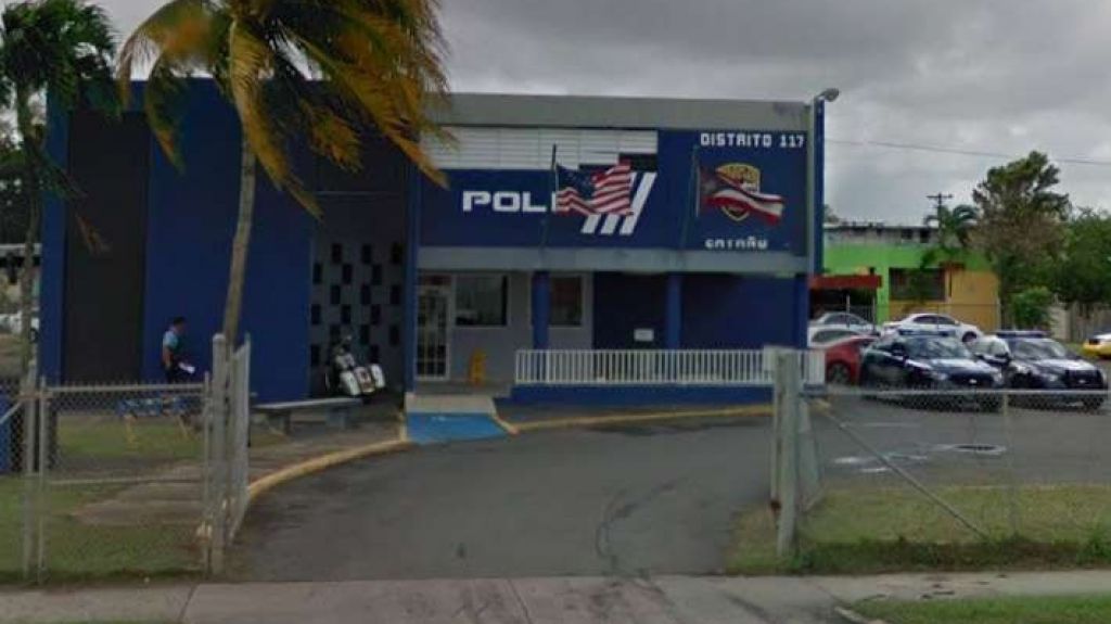  Tirotean cuartel de la polic&iacute;a en Cata&ntilde;o 