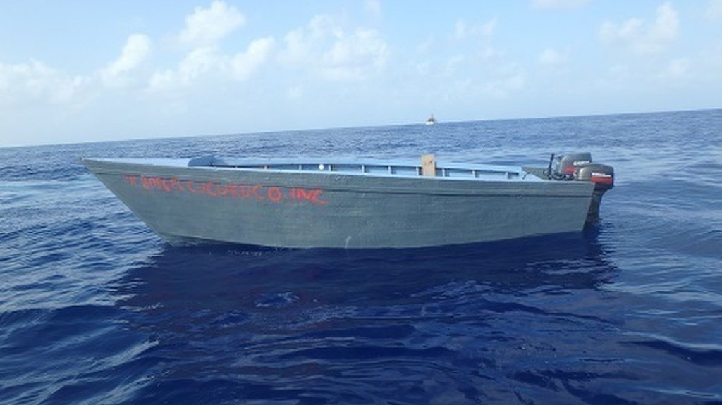  Detienen a dos personas que pretend&iacute;an llegar ilegalmente a la isla 