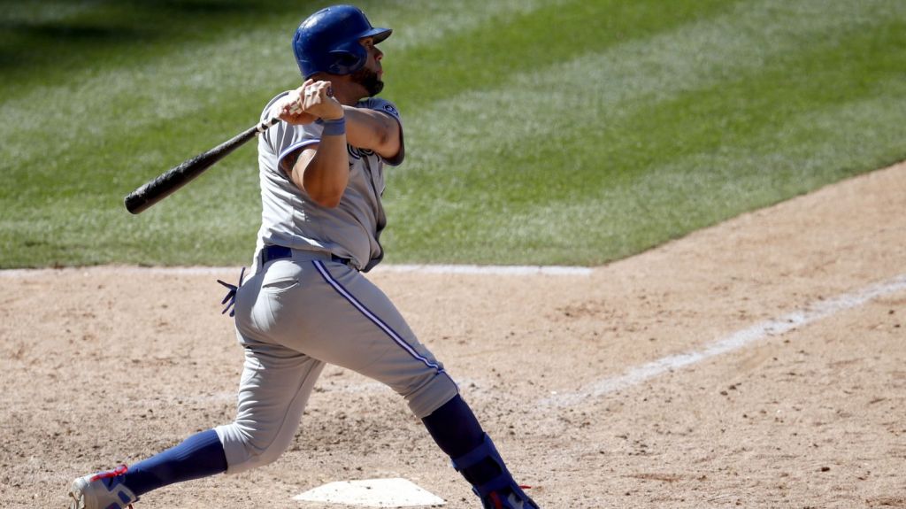  Morales pega jonr&oacute;n y sella el triunfo de los Azulejos 