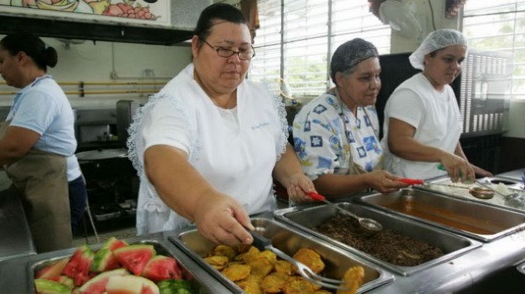  Alcaldes del PNP solicitan la apertura de comedores escolares 