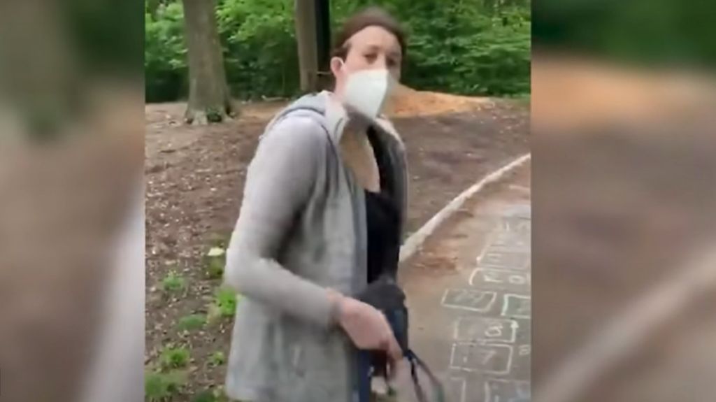  Mujer de la denuncia racista viral en Nueva York, acusada por falsedad 