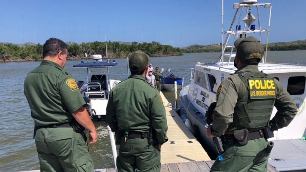  Detienen dos dominicanos y un colombiano intentando entrar ilegalmente por Cabo Rojo 