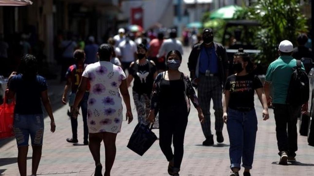  Gobierno dominicano endurecerá restricciones debido al aumento de contagios con 22,962 infectados y 592 fallecidos 