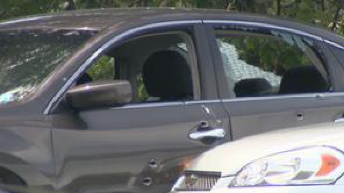 Muere en un tiroteo con la policÃ­a una niÃ±a de 3 aÃ±os y un hombre