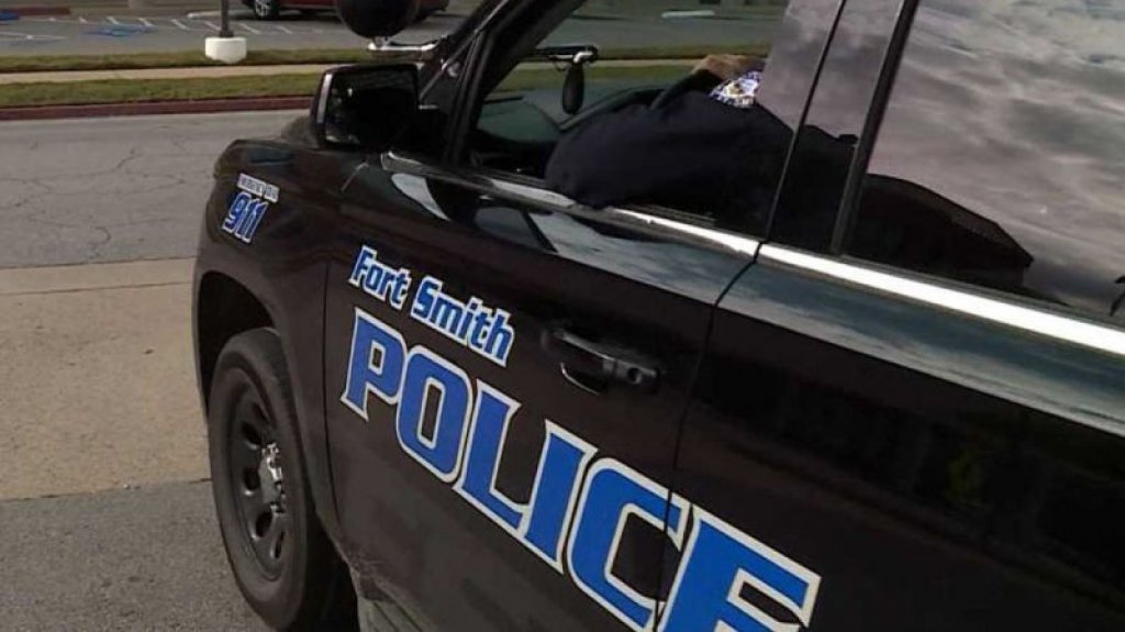  Altercado en EE.UU. deja 3 muertos y un polic&iacute;a herido 