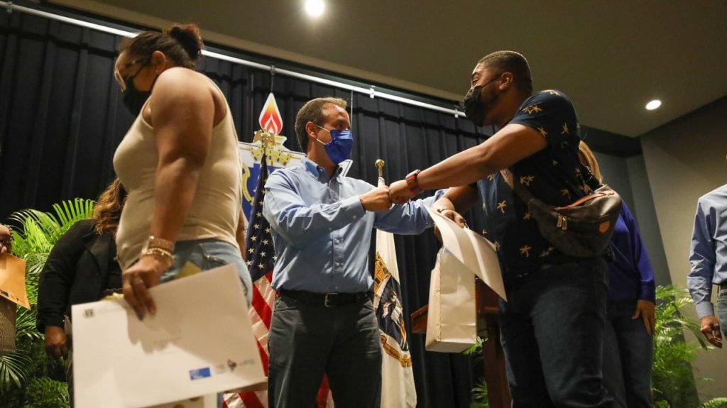  Municipio de San Juan destina $3.2 millones a la poblaci&oacute;n de edad avanzada 