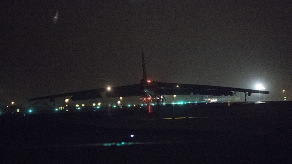  Un B-52 estadounidense llega a una base a&eacute;rea de Catar en medio del deterioro de las relaciones con Ir&aacute;n 