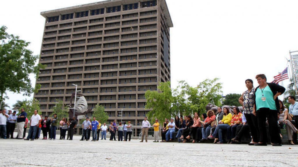  Empleados p&uacute;blicos quieren que le expliquen el Plan Fiscal 