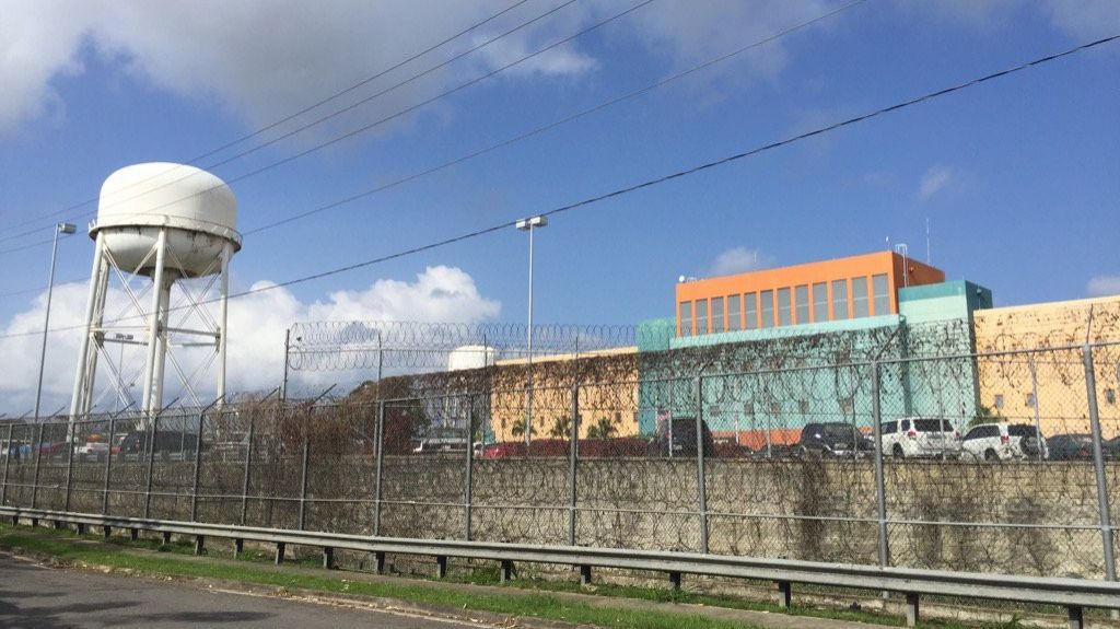  Agresi&oacute;n a confinado en Bayam&oacute;n 