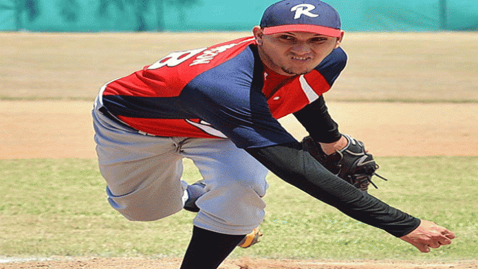 Poncha 17 y hace historia en el beisbol clase A