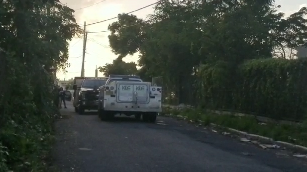  Video: Identifican hombre asesinado dentro de un Jeep ayer en Carolina 