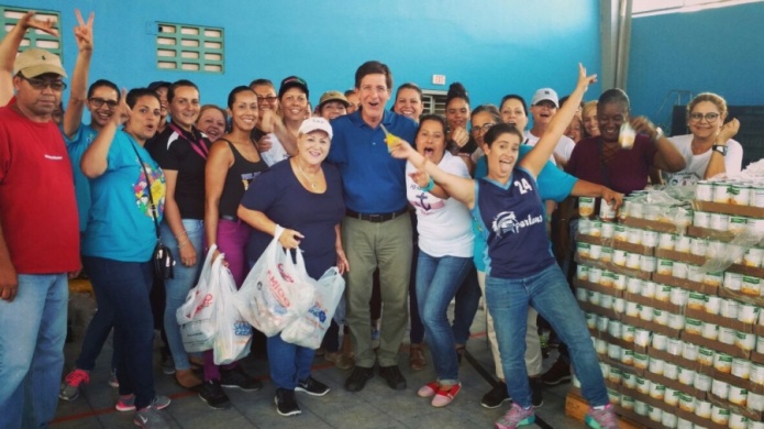 Secretario de Estado lleva suministros a ManatÃ­ y CanÃ³vanas y anuncia reapertura de los Centros de Servicios Integrados