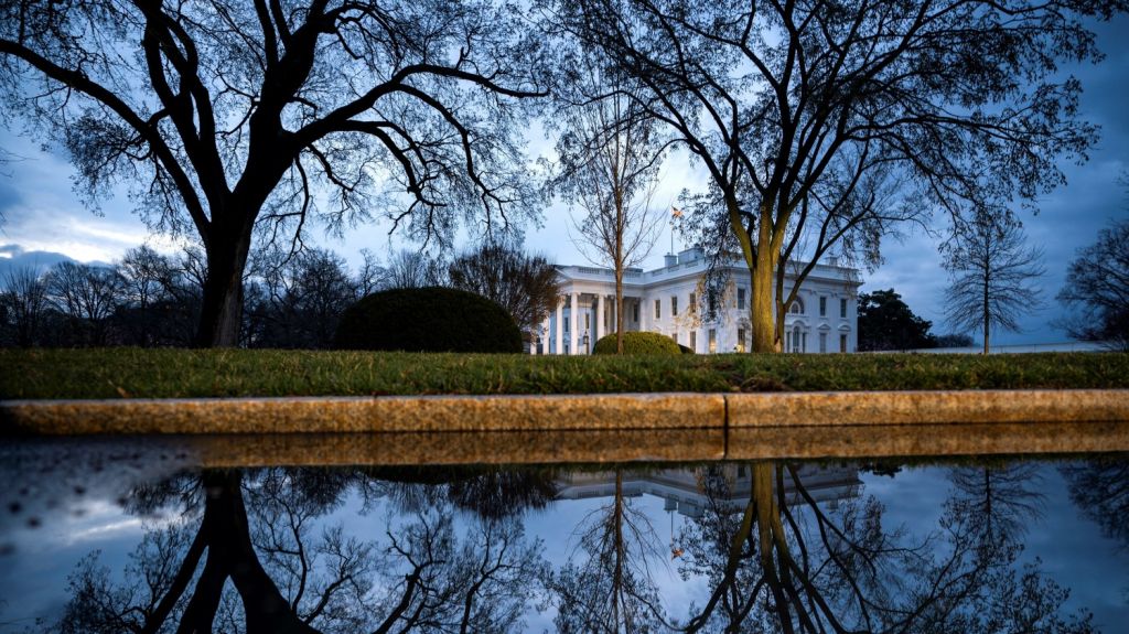  La Casa Blanca, el Congreso y el Supremo cierran al p&uacute;blico por el COVID-19 