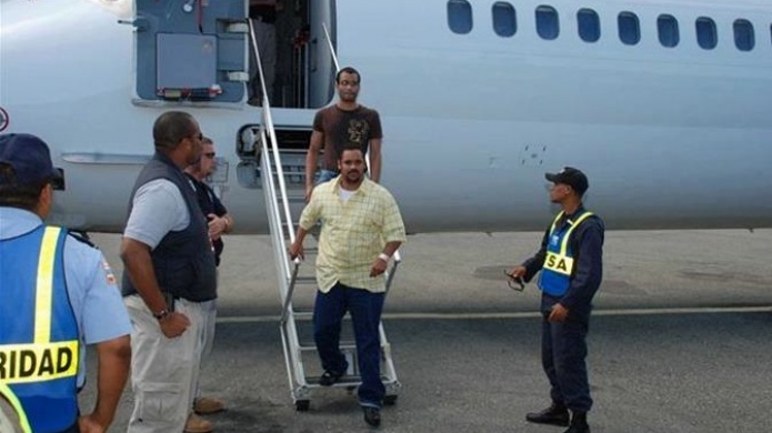 Estados Unidos deporta 81 convictos dominicanos tras cumplir condenas por asesinato, narcotrÃ¡fico, violaciones sexuales y secuestros