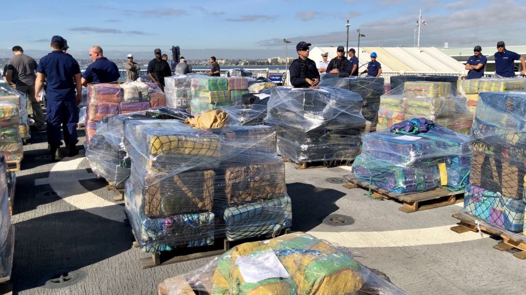  Guardia costera se incauta en el Pac&iacute;fico 312 millones de d&oacute;lares en coca&iacute;na 