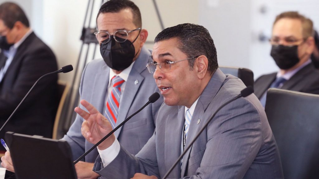  Impuesto al Sol o cargo de transici&oacute;n se pagar&aacute; por 24 a&ntilde;os, seg&uacute;n AAFAF 