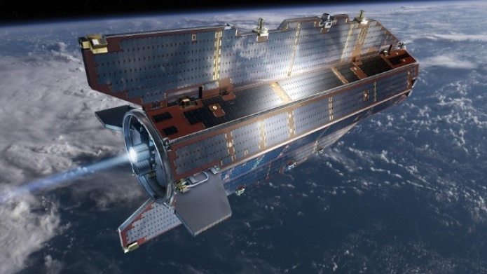 Un satÃ©lite sin combustible cae a la Tierra