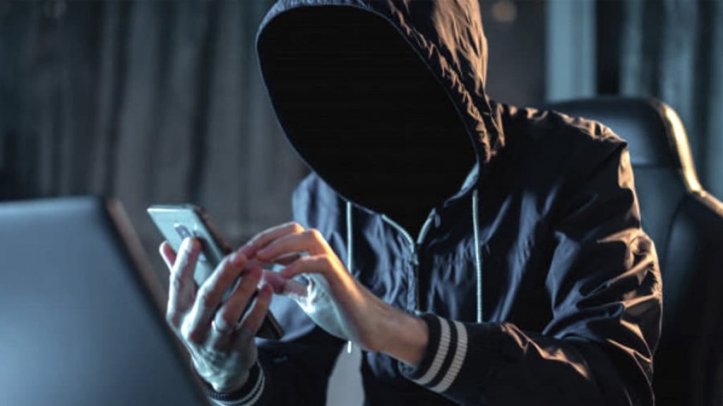  Le tumban 1,991 d&oacute;lares mediante fraude telef&oacute;nico en Gu&aacute;nica 