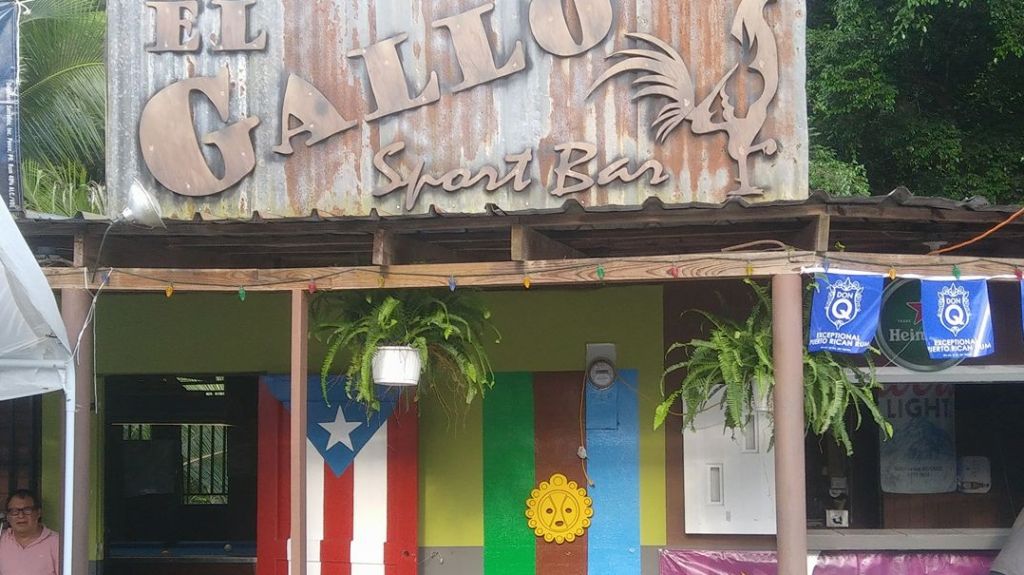  Hombre se entrega a la Polic&iacute;a tras agredir a dos con arma blanca en negocio de Utuado 
