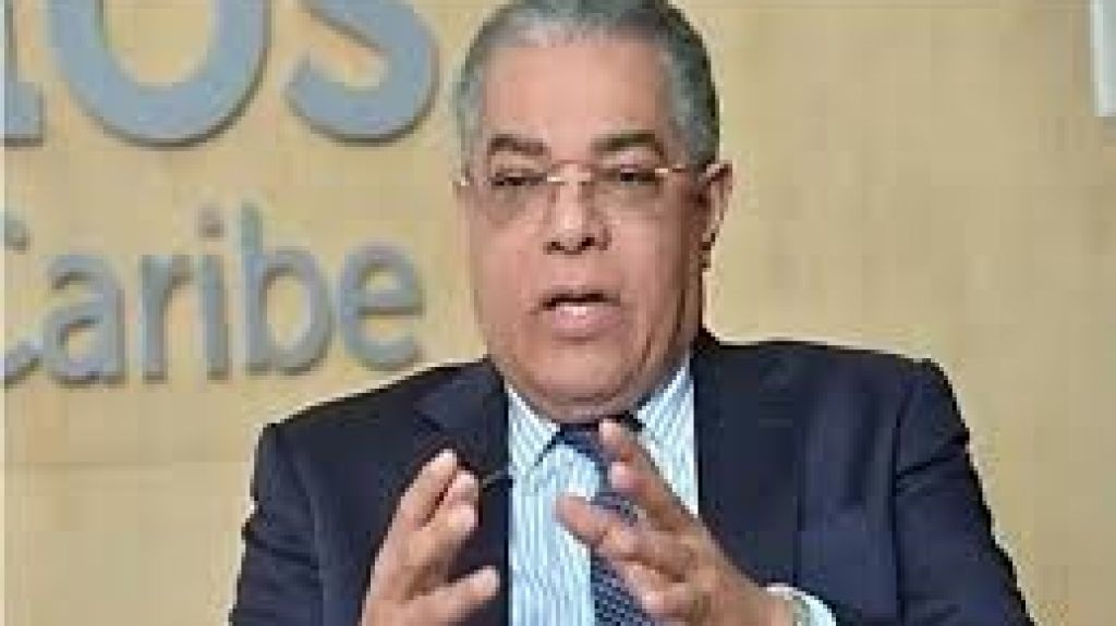  Luis Reyes, director de Presupuesto, da positivo al Covid-19 