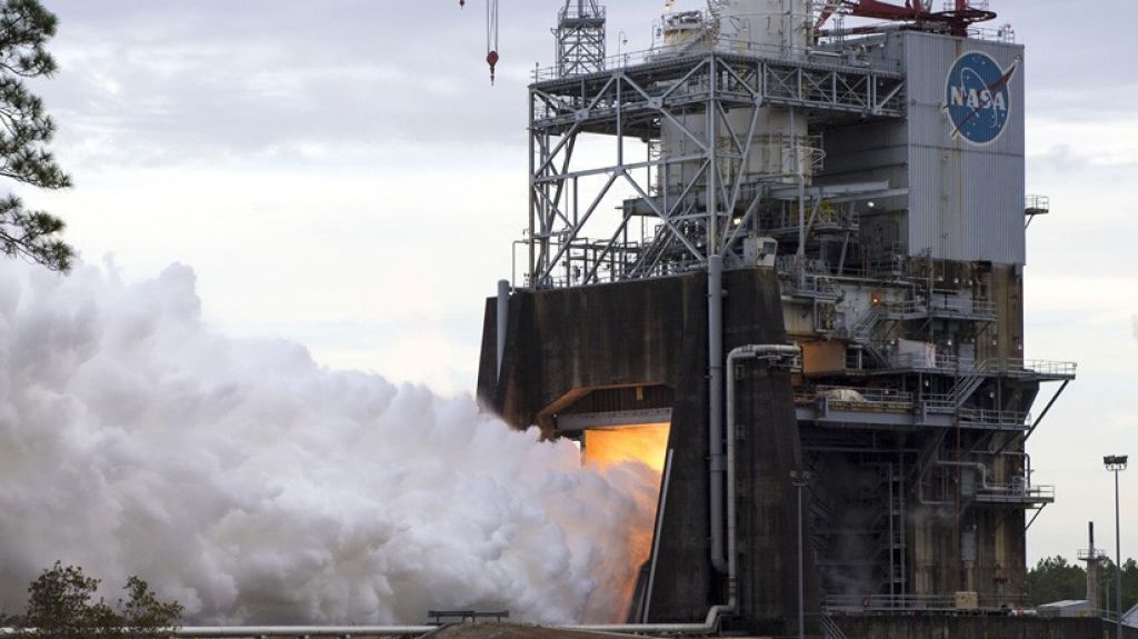  VIDEO: La NASA prueba al m&aacute;ximo el motor de cohete m&aacute;s potente de EE.UU. 