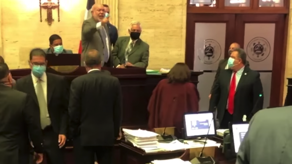  En video presidente de la C&aacute;mara en el capitolio invita a pelear a representante de minor&iacute;a 