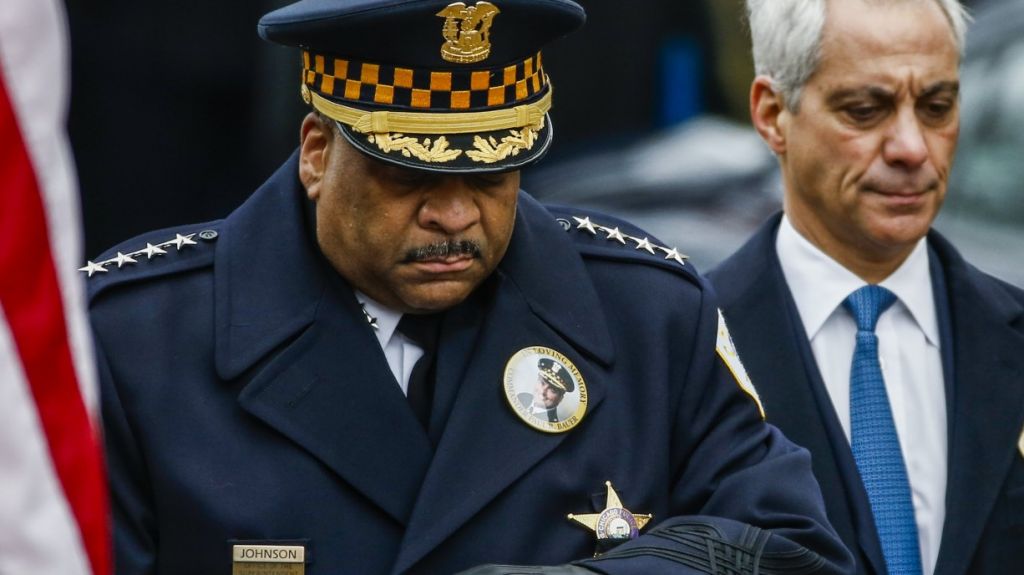  Jefe policial de Chicago defiende actuaci&oacute;n de agente que mat&oacute; afroamericanos 