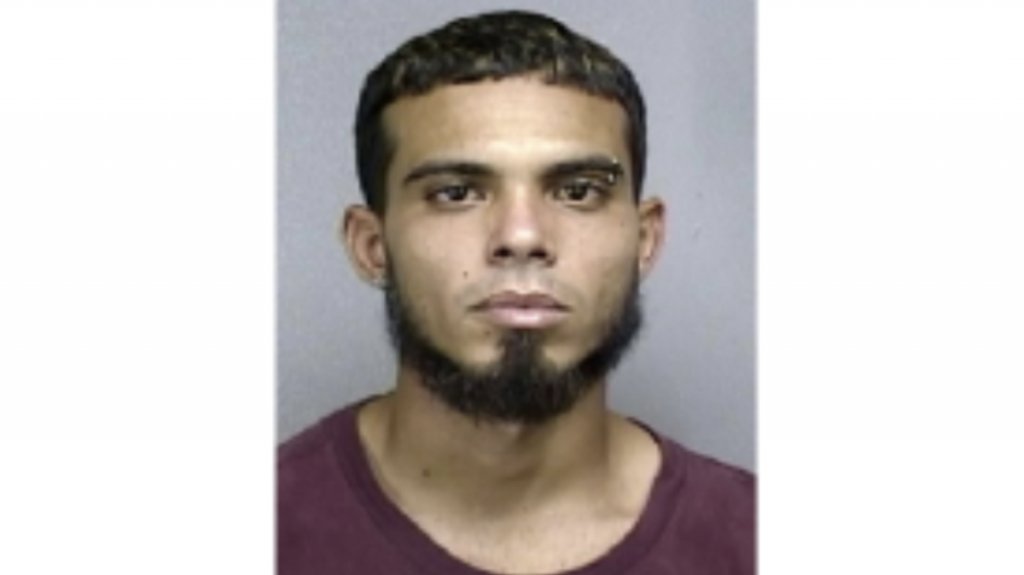  En la cárcel, amenazó a su ex por quedarse a dormir en casa de una amiga en Vega Baja 