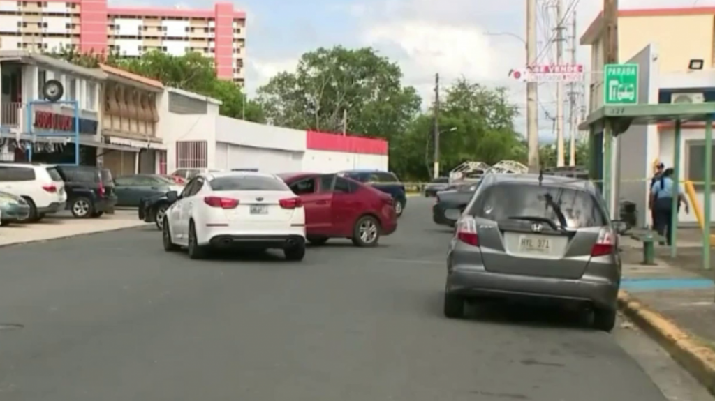  Video:Hombre herido de bala en barrio Monacillos de San Juan 
