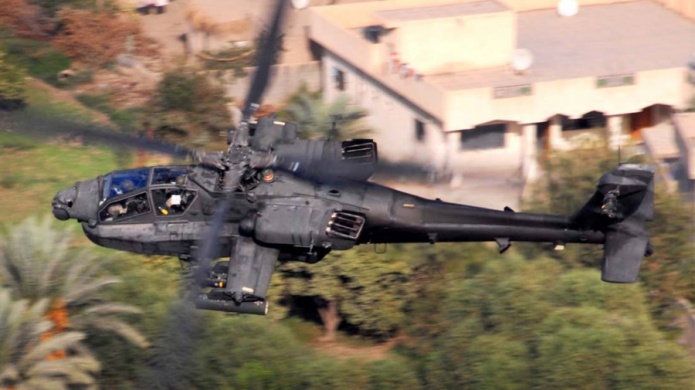 Un helicÃ³ptero Apache se estrella cerca de Fort Campbell