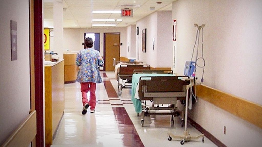  Plaf&oacute;n cae sobre infante en Hospital Pedi&aacute;trico supuestamente luego de &ldquo;montaje&rdquo; para visita senatorial seg&uacute;n presidente de UGT 