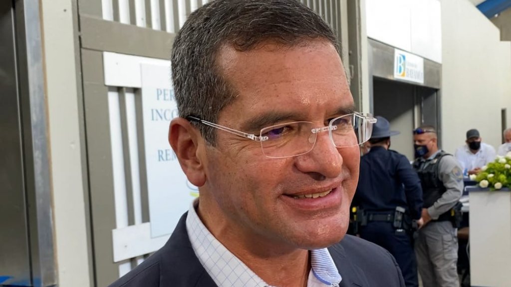  Gobernador: &ldquo;Esto es incre&iacute;ble que est&eacute; ocurriendo, pero, hay que aceptar que ese es el poder que tiene el Senado&rdquo; 