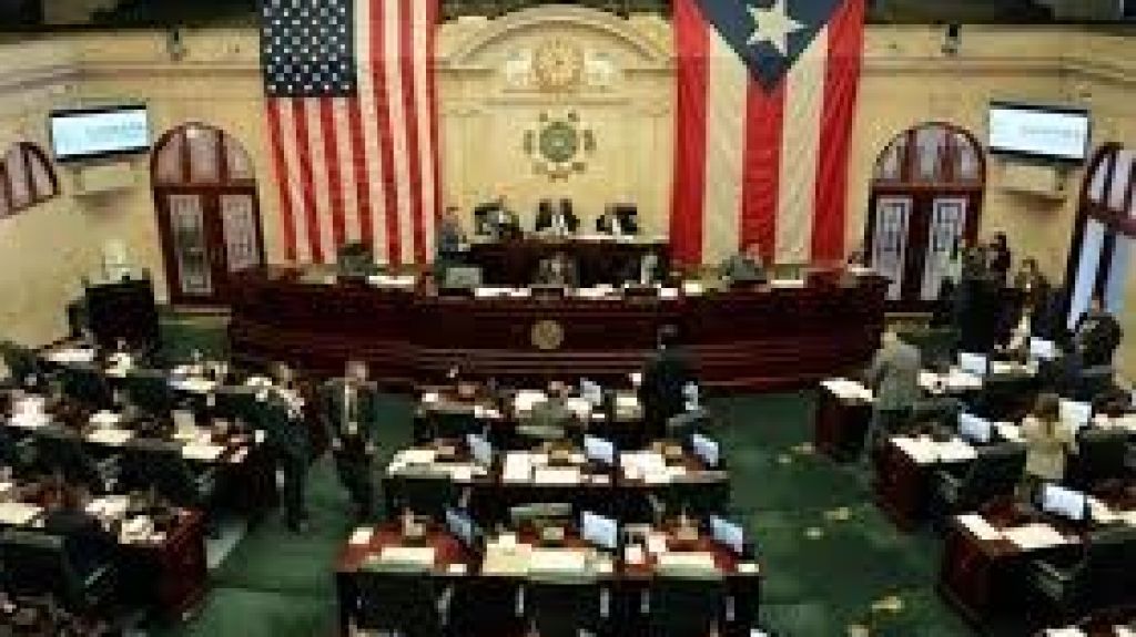  Alcaldes de PNP y PPD agradecen a l&iacute;deres legislativos por asignaci&oacute;n millonaria para gastos operacionales 