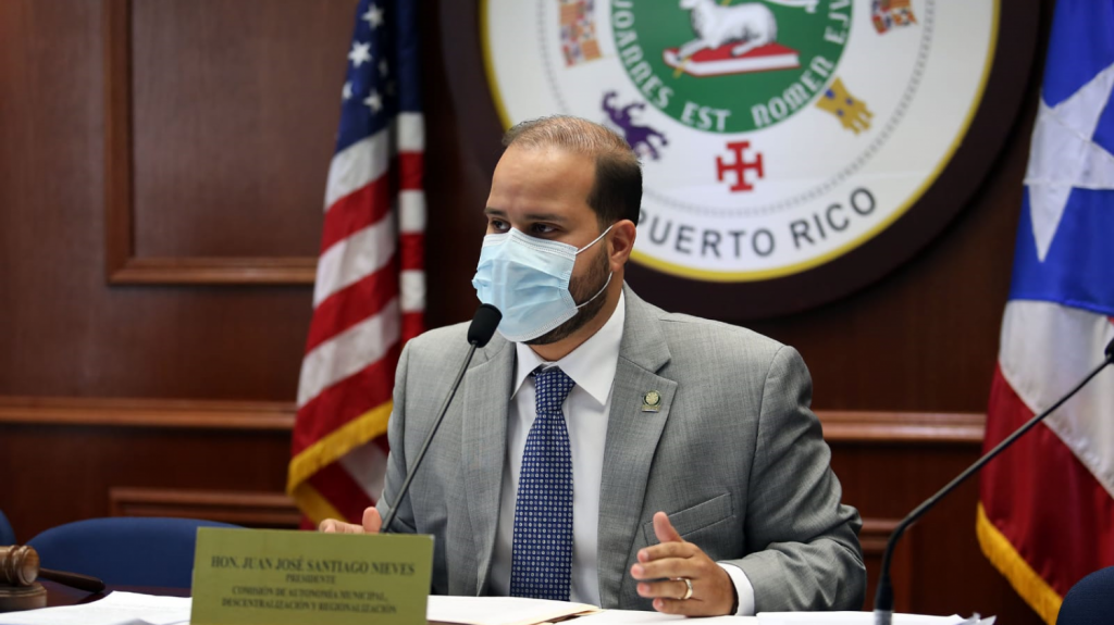  Aprueban en vista proyectos que viabilizan mayor autonom&iacute;a para los municipios 